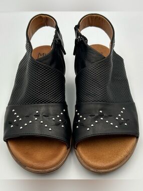 MIZ MOOZ Darcie Sandals Size 7.5-8 Slingback Open Toe Studded Flat Black Leather